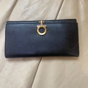 Salvatore Ferragamo vintage black wallet with Gancini